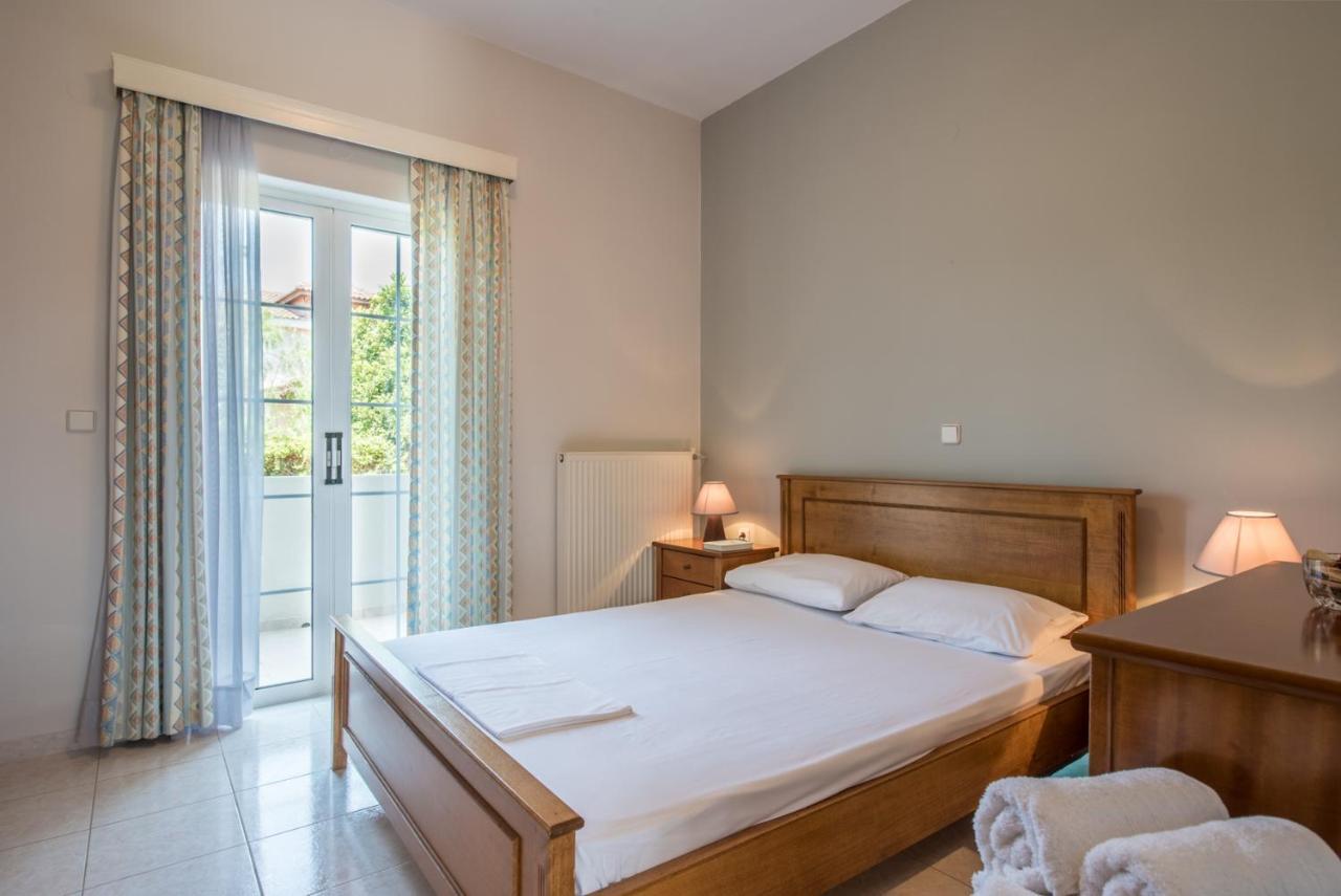 Mystic Garden Apartments Zakynthos Town Exterior photo